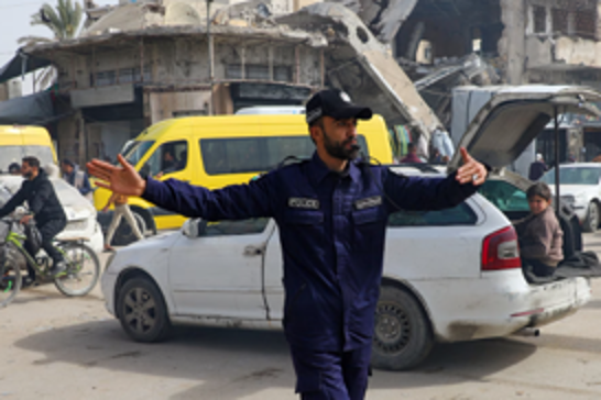 İşgal basını: Gazze'de yeni polis gücü için 5 bin Filistinli eğitime hazırlanıyor