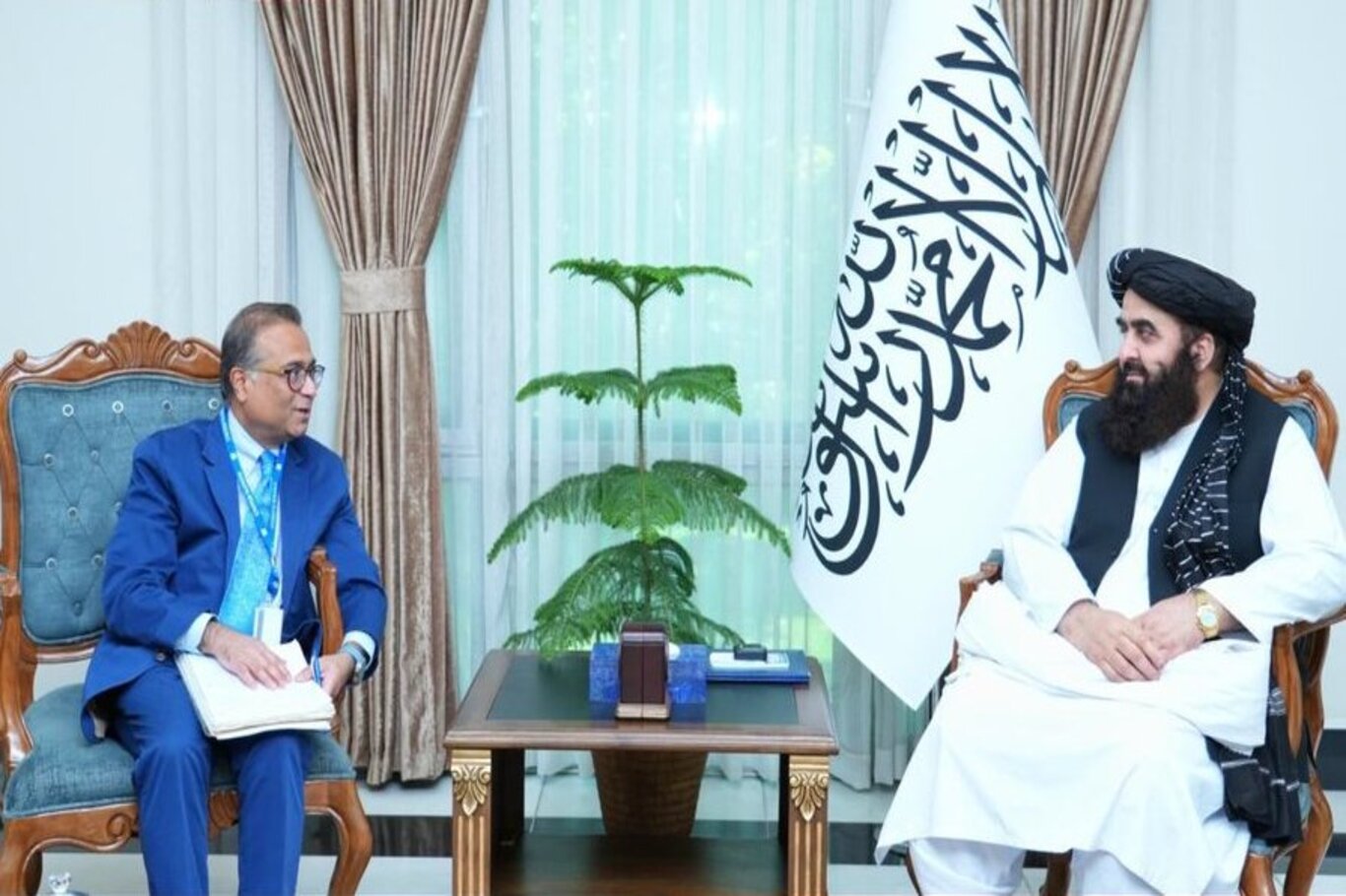 Afghan FM Muttaqi meets new representative of UNDP in Afghanistan 