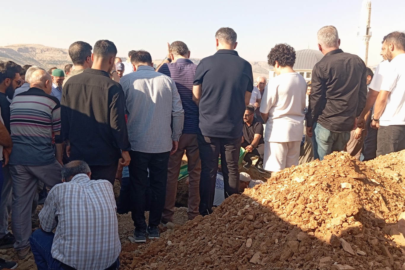 Mardin'de trafik kazasında hayatını kaybedenler defnedildi 