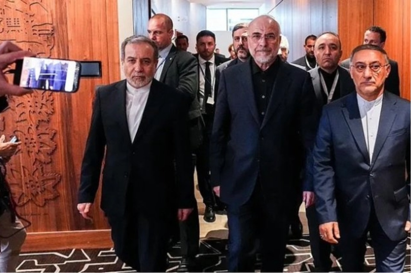تقرير: الاحتلال الإسرائيلي خطط لاستهداف عباس عراقجي ومحمد باقر قاليباف لإفشال المفاوضات