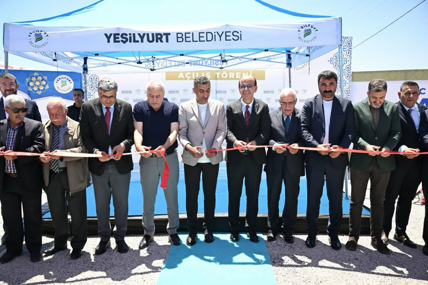 Yeşilyurt Belediyesi bir taziyeevi daha hizmete sundu