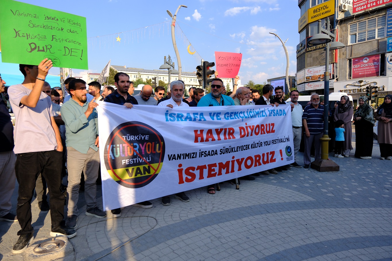 Van SDİ: “Milyonlar konserlere değil, kalıcı yatırımlara harcansın”