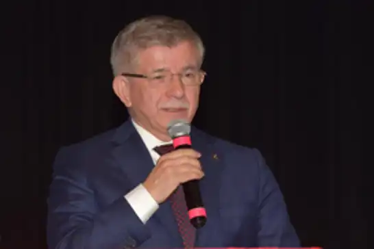 Partiya Pêşerojê hat fesihkirin: Ahmet Davutoglu ji sîyasetê vekişîya