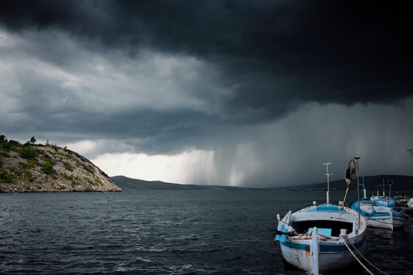 Marmara ve Kuzey Ege'de kuvvetli rüzgar ile fırtına bekleniyor
