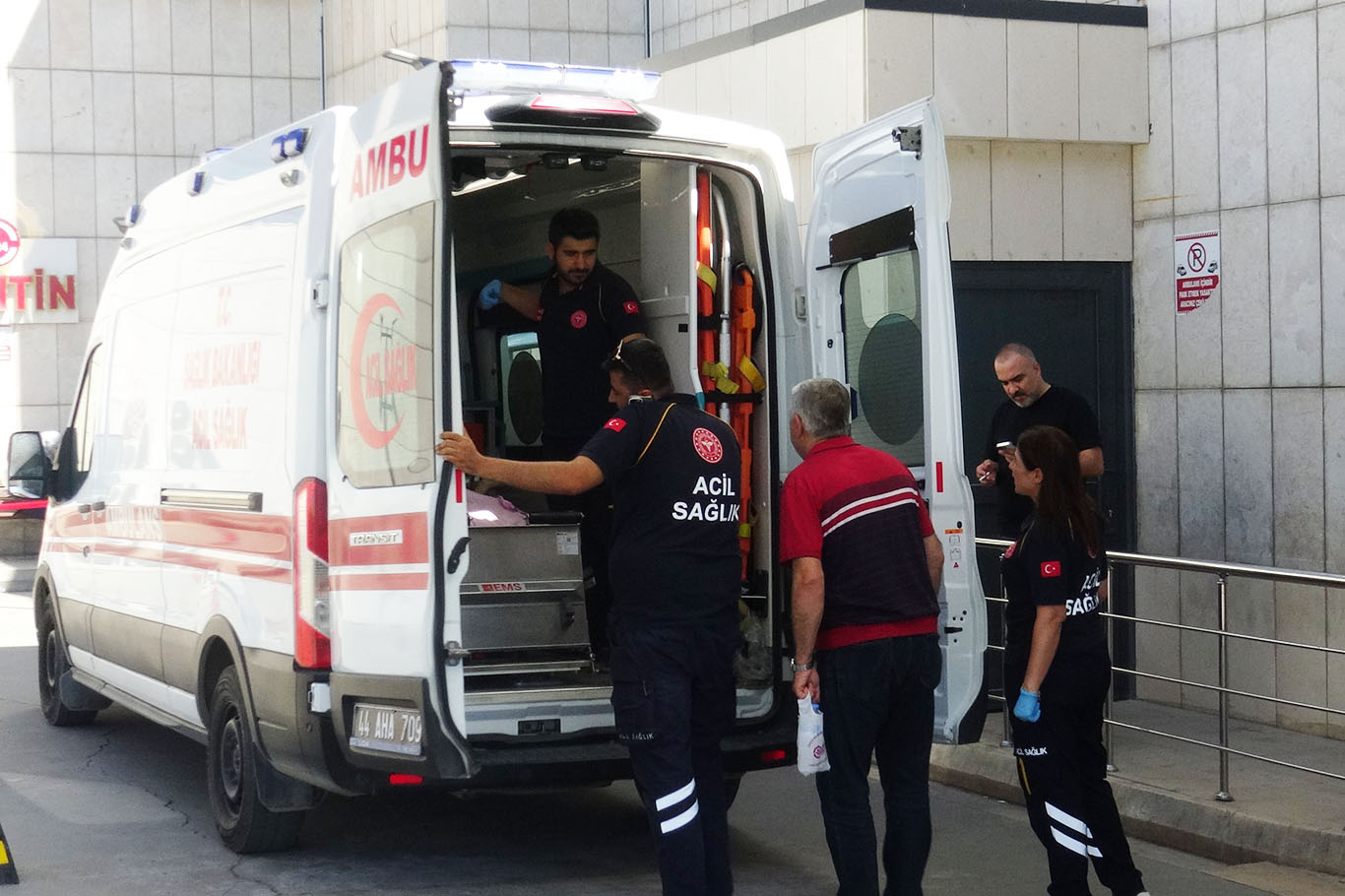 Prof. Dr. Memişoğlu: Bir anlık kene ihmali insan hayatına mal olabilir