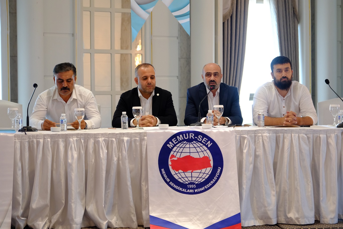 Sağlık-Sen Van Şubesi Genel Kurulu tamamlandı: Abdulcelil Aslan yeni başkan seçildi