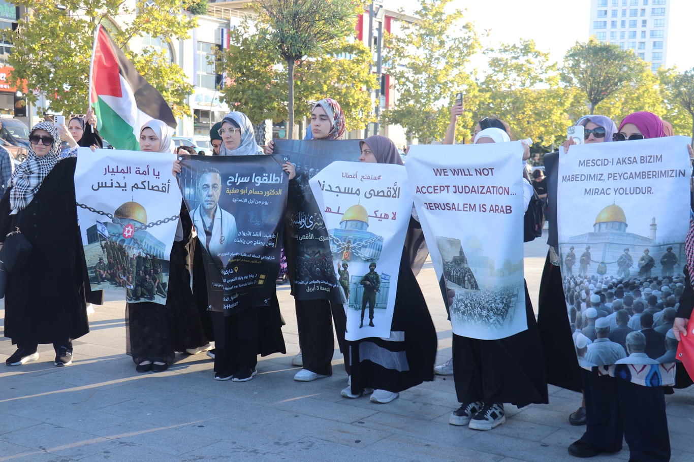Filistin Konvoyu için İstanbul'da miting düzenlendi