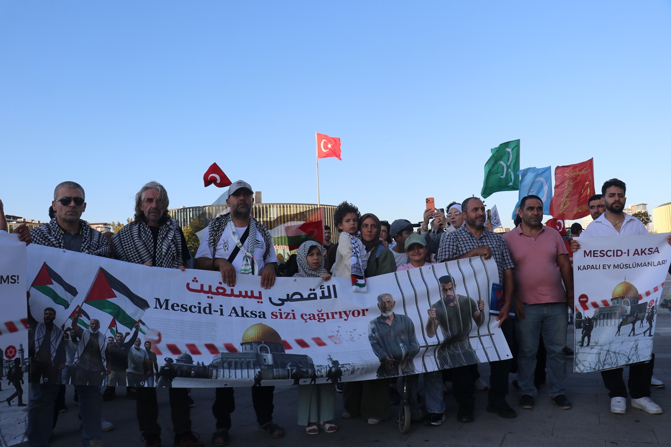 Filistin Konvoyu için İstanbul'da miting düzenlendi