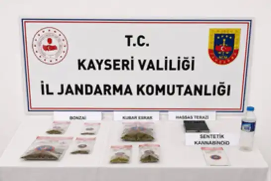 Kayseri'de uyuşturucu operasyonu: Esrar, bonzai ve sentetik kannabinoid ele geçirildi