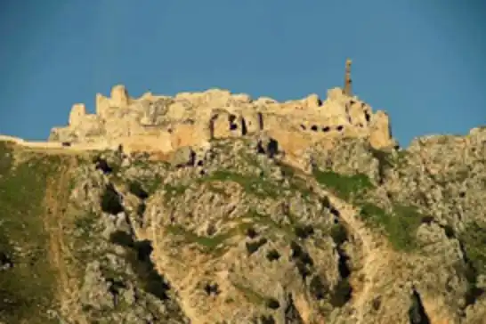 Israeli forces detonate 700 tons of explosives beneath historic Shaqif Fortress in southern Lebanon