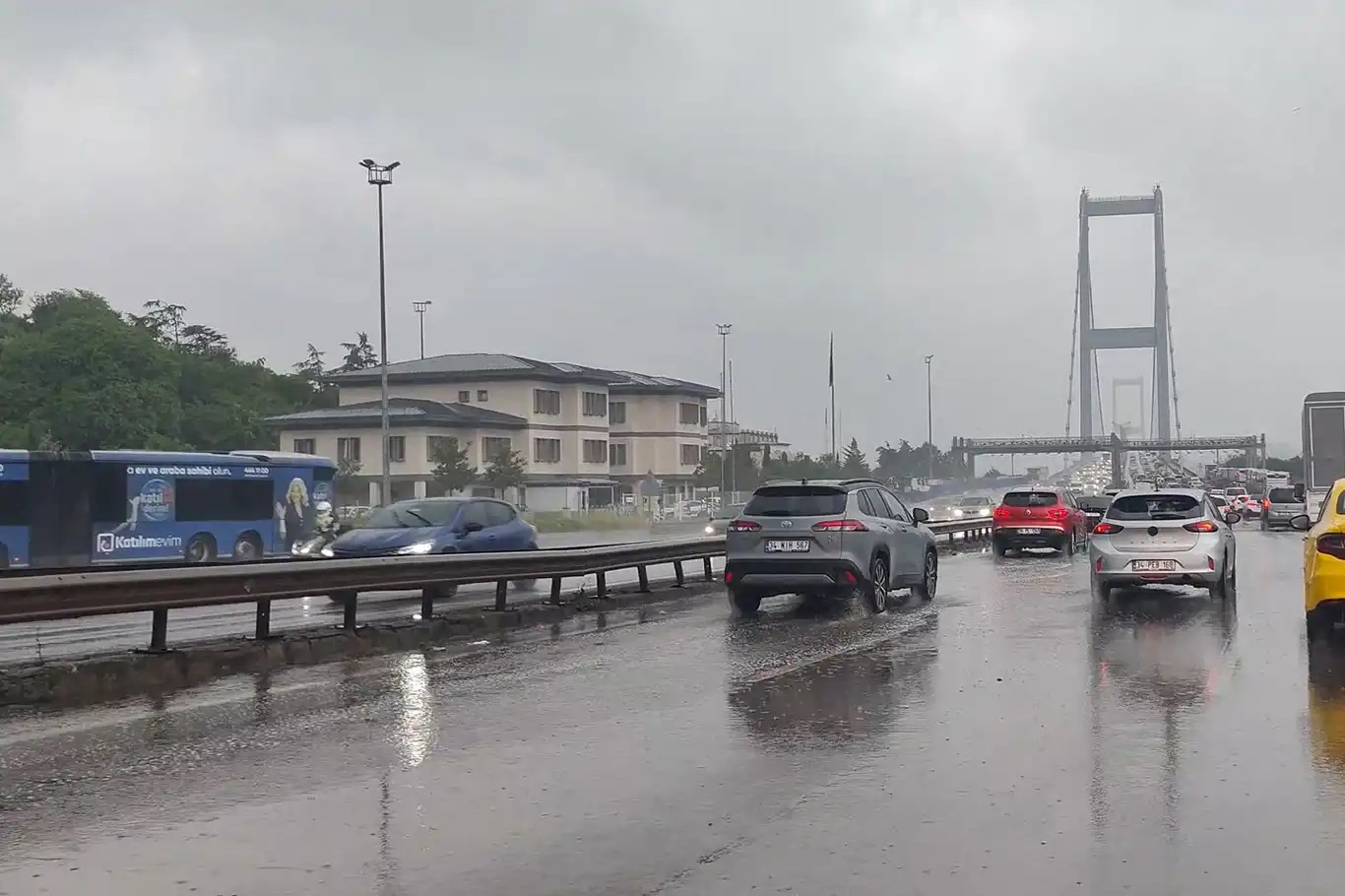 Meteoroloji'den kuvvetli sağanak uyarısı