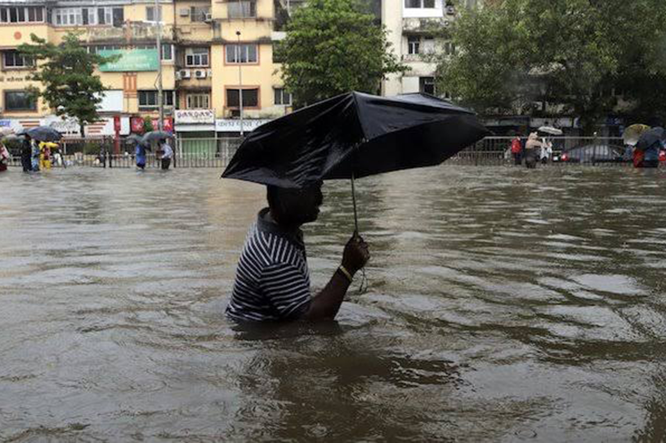 Ghana flood death toll rises to 34 as authorities intensify recovery efforts