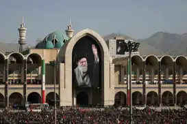 وداع با آیت‌الله خامنه‌ای در ایران: مراسم تشییع شش‌روزه آغاز شد