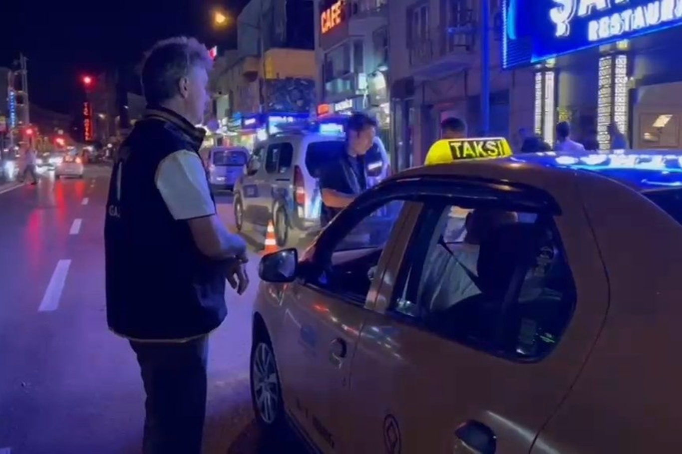 Bursa’da geniş çaplı denetim: 30 aranan şahıs yakalandı