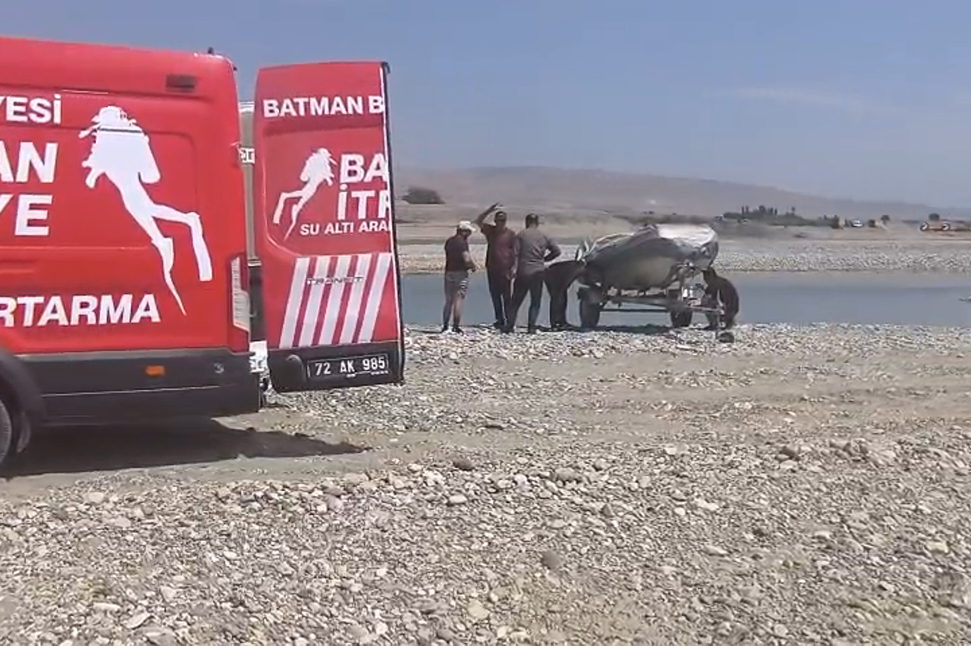 Malabadi Çayı'na giren 32 yaşındaki şahıstan haber alınamıyor