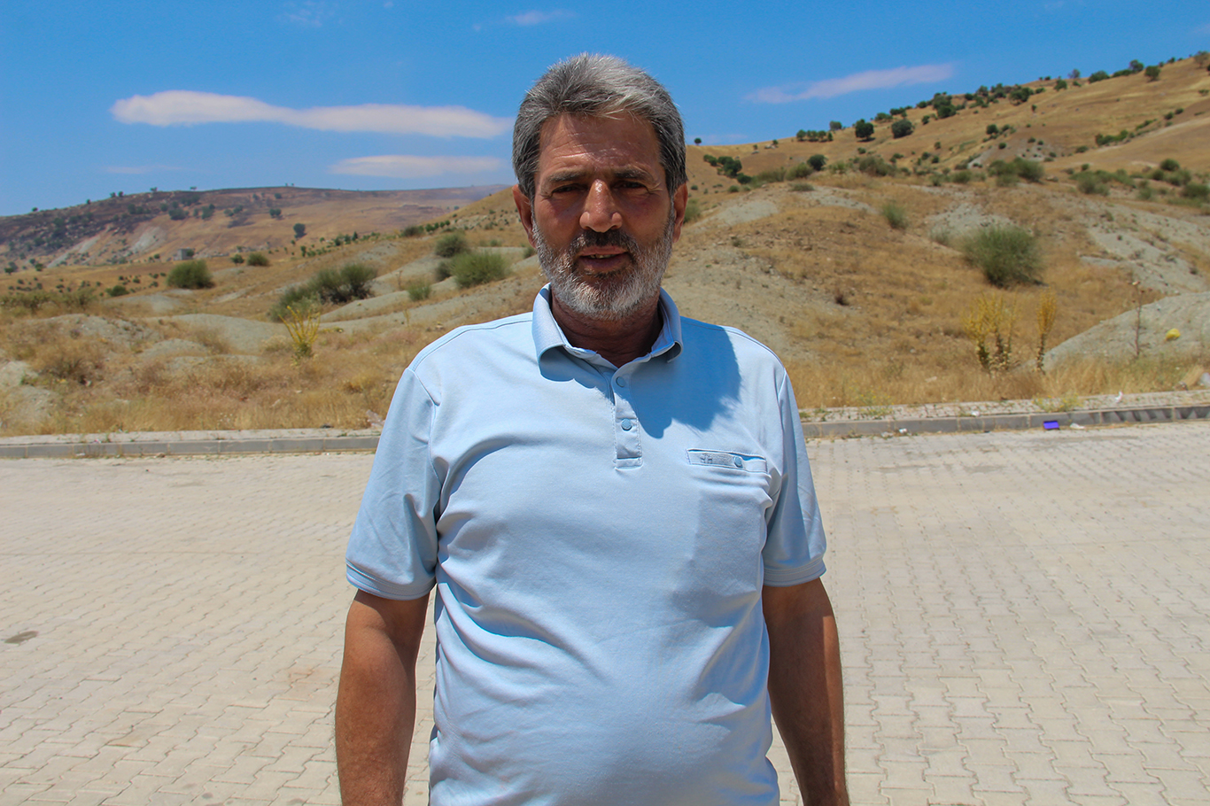 TOKİ sakinleri çözüm bekliyor: Kanalizasyon taşıyor, çöp dumanı nefes aldırmıyor
