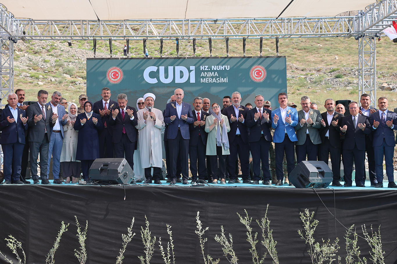 Arpaguş: İnsanlığın kurtuluşu, peygamberlerin yolunu ve rehberliğini benimsemekten geçmektedir