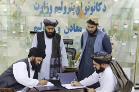 Afganistan, ekonomiyi canlandırmak için alüvyal altın anlaşmaları imzaladı