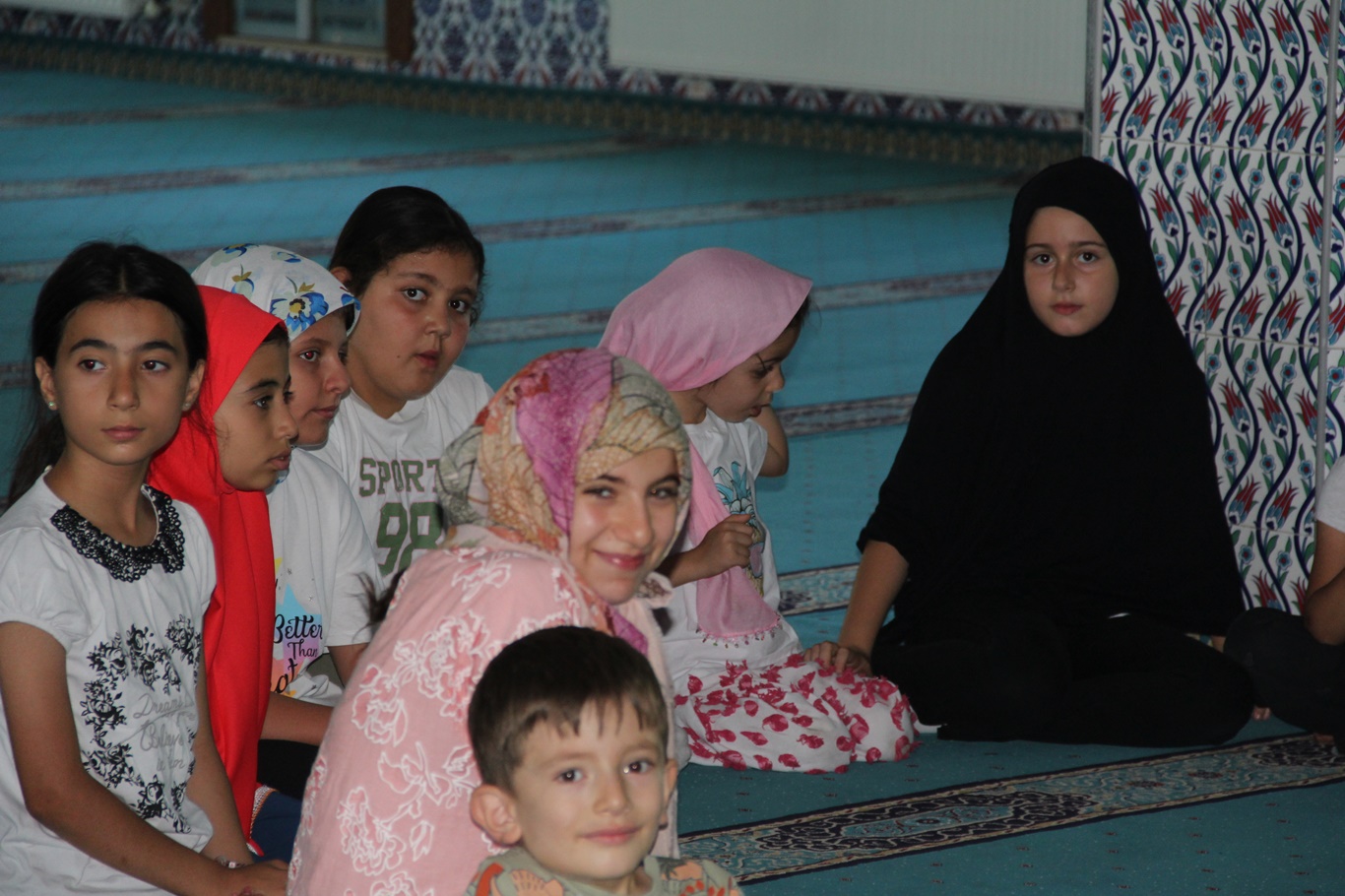 Camiler çocuk sesleriyle şenlendi, Yaz Kur'an Kursları başladı