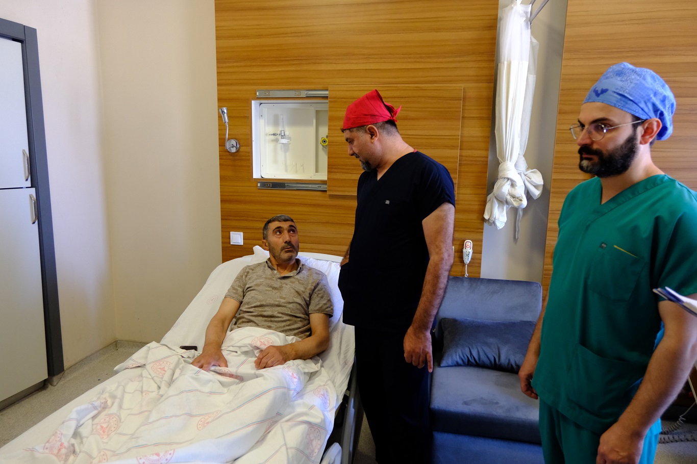 Minimal invaziv yöntemiyle kalp hastaları kısa sürede sağlığına kavuşuyor