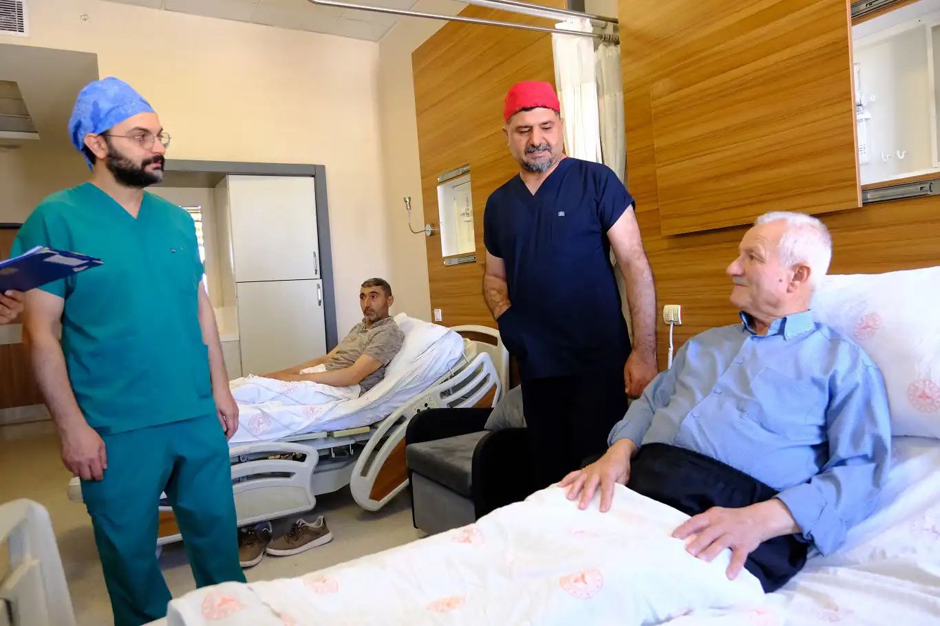 Minimal invaziv yöntemiyle kalp hastaları kısa sürede sağlığına kavuşuyor