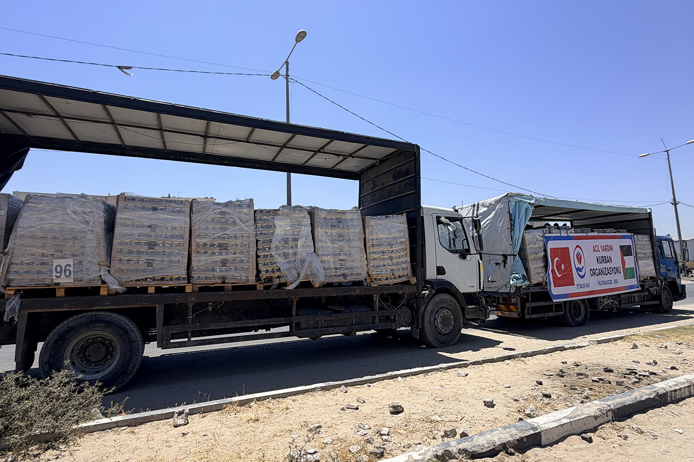 Yetimler Vakfı, kurban emanetlerini Gazze'ye ulaştırdı