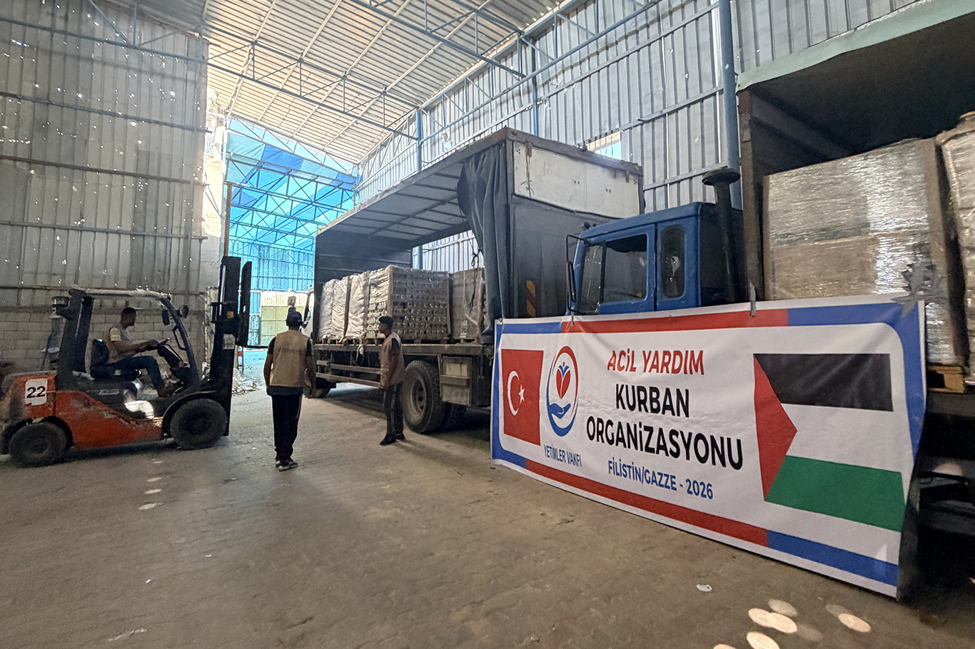 Yetimler Vakfı, kurban emanetlerini Gazze'ye ulaştırdı