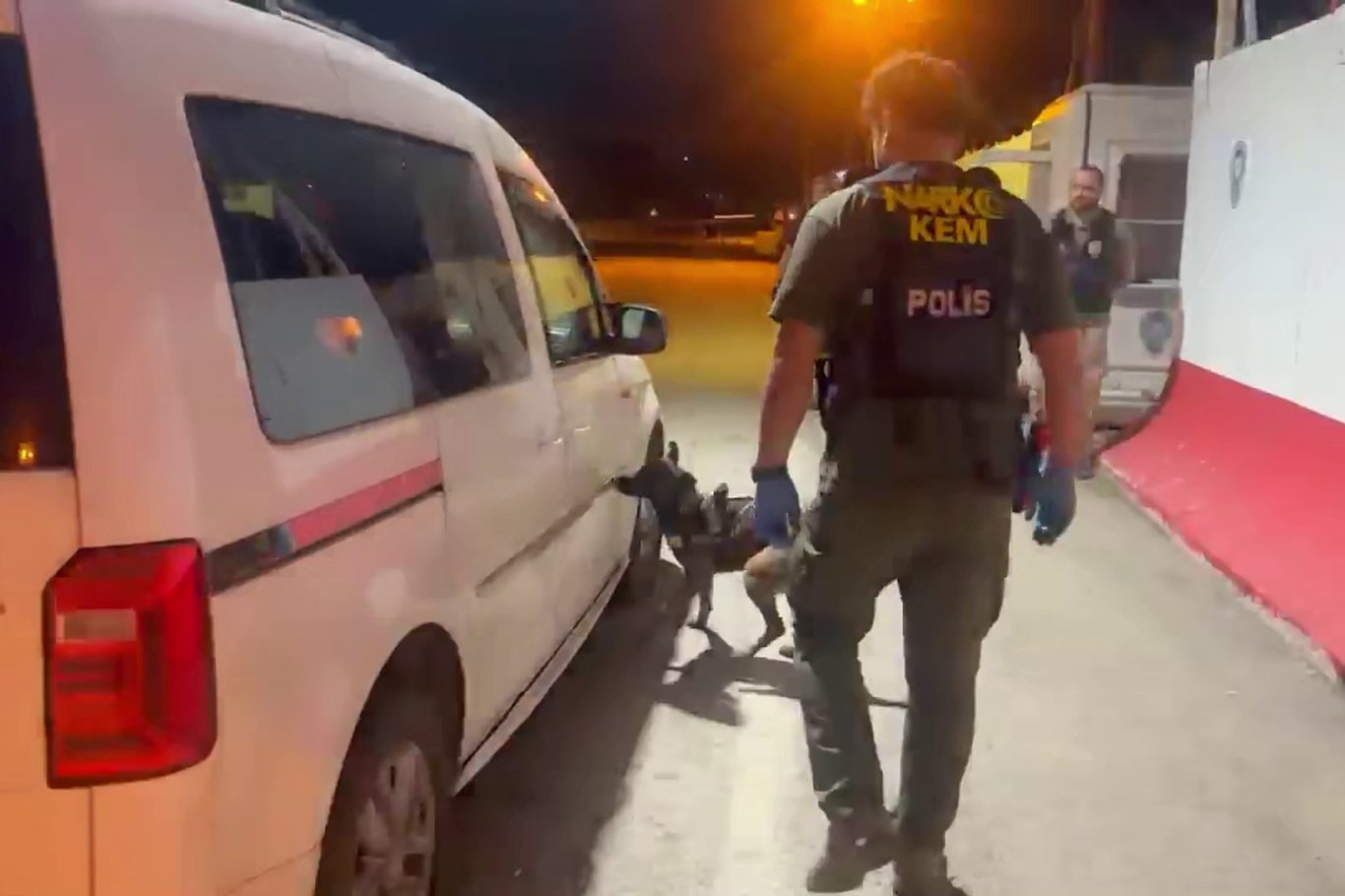 Malatya'da uygulama noktasında 1 kilogram uyuşturucu ele geçirildi