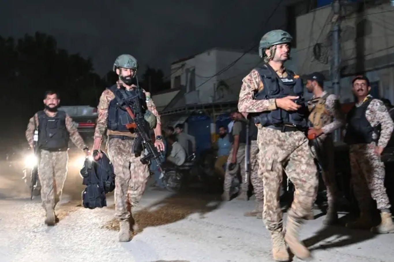 9 قتلى من الشرطة الباكستانية إثر هجوم مسلح في إقليم بلوشستان