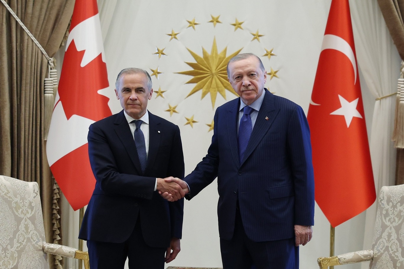Turkish President Erdoğan holds talks with Canadian PM ahead of NATO summit
