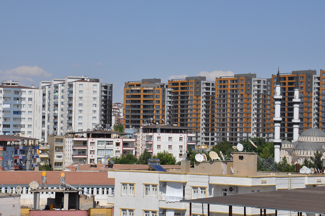 Altındaki dalgalanma konut piyasasını durgunluğa sürükledi