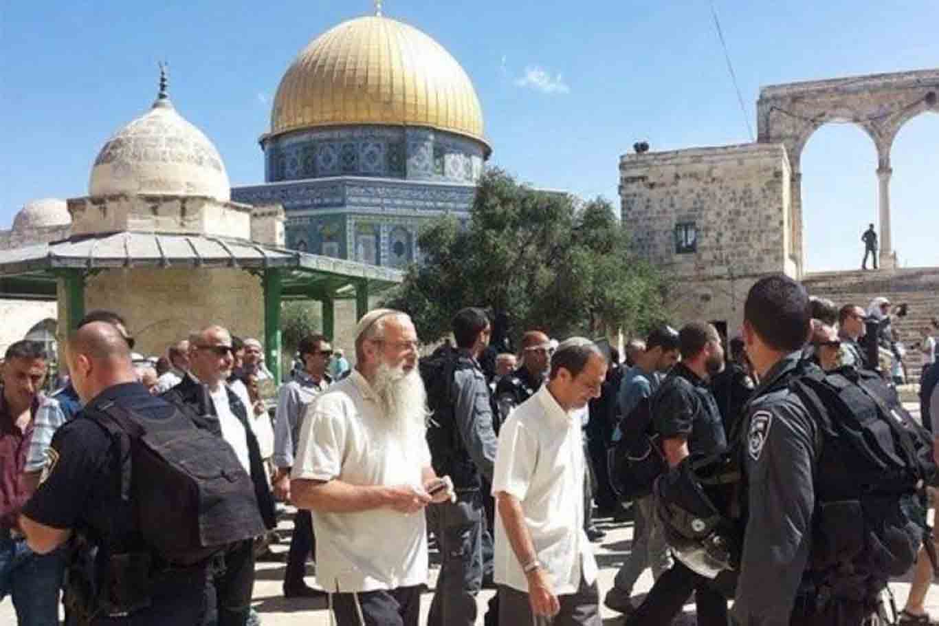 داگیرکەرانی سەهیۆنی هەڵیانکوتایە سەر مزگەوتی ئەقسا