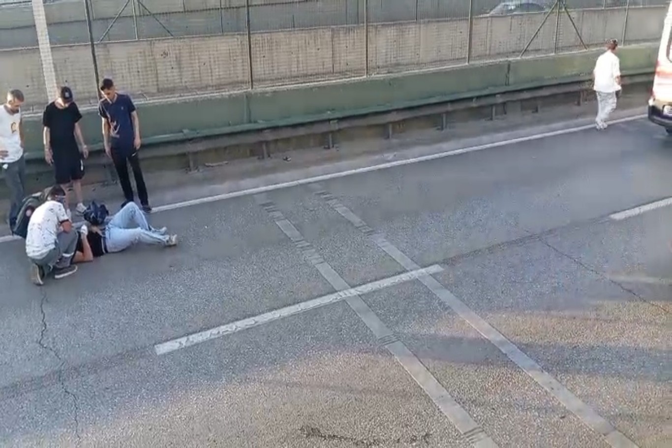 Bursa'da taksi ile motosiklet çarpıştı: Bir yaralı