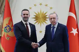 أردوغان يستقبل رئيس وزراء الجبل الأسود في أنقرة على هامش قمة الناتو