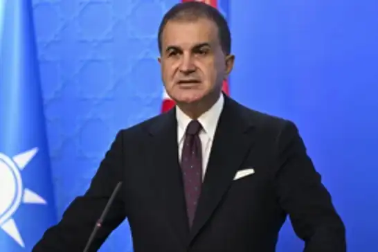 AK Parti Sözcüsü Çelik'ten ayet yazılı pankartın kapatılmasına tepki