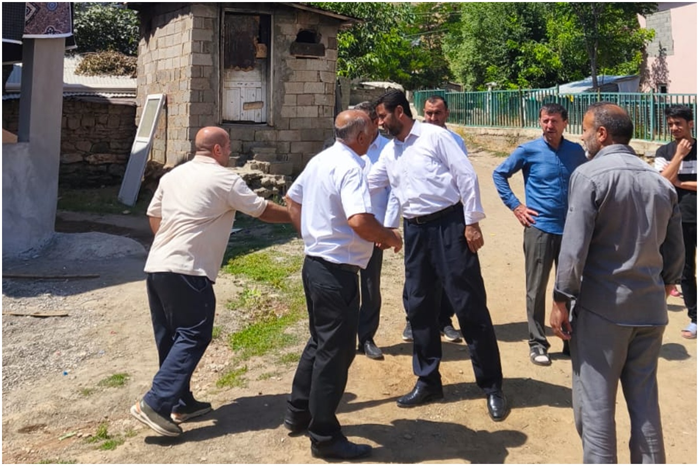 HÜDA PAR Muş İl Başkanlığından mahalle sorunlarına maskeli tepki