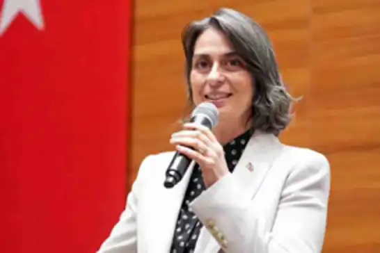 Üsküdar Belediye Başkanı Sinem Dedetaş görevden uzaklaştırıldı