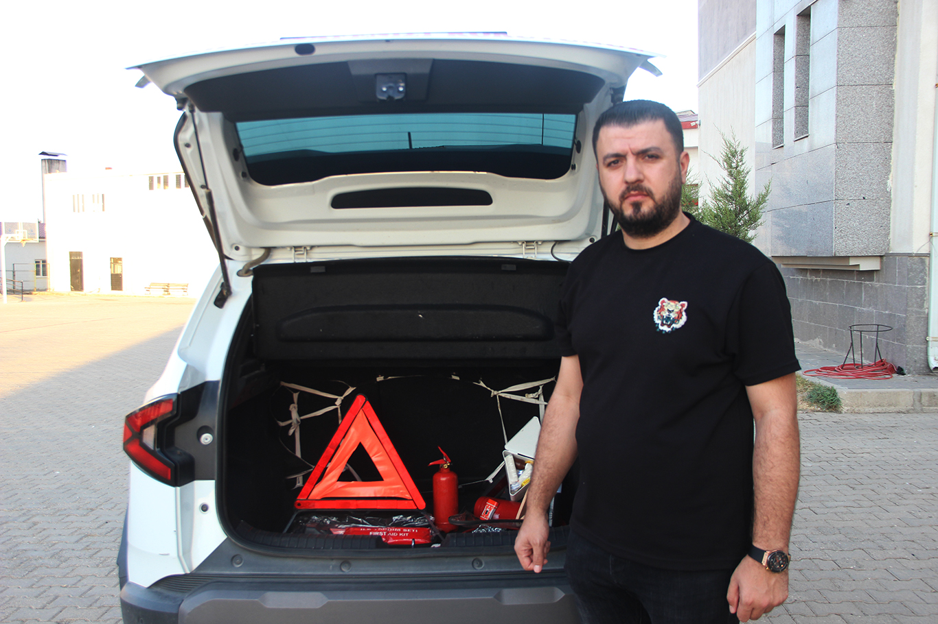 Uzmanından sürücülere uyarı: Zorunlu olan ekipman eksikliği araç muayenesinde ağır kusur olarak değerlendirilebilecek