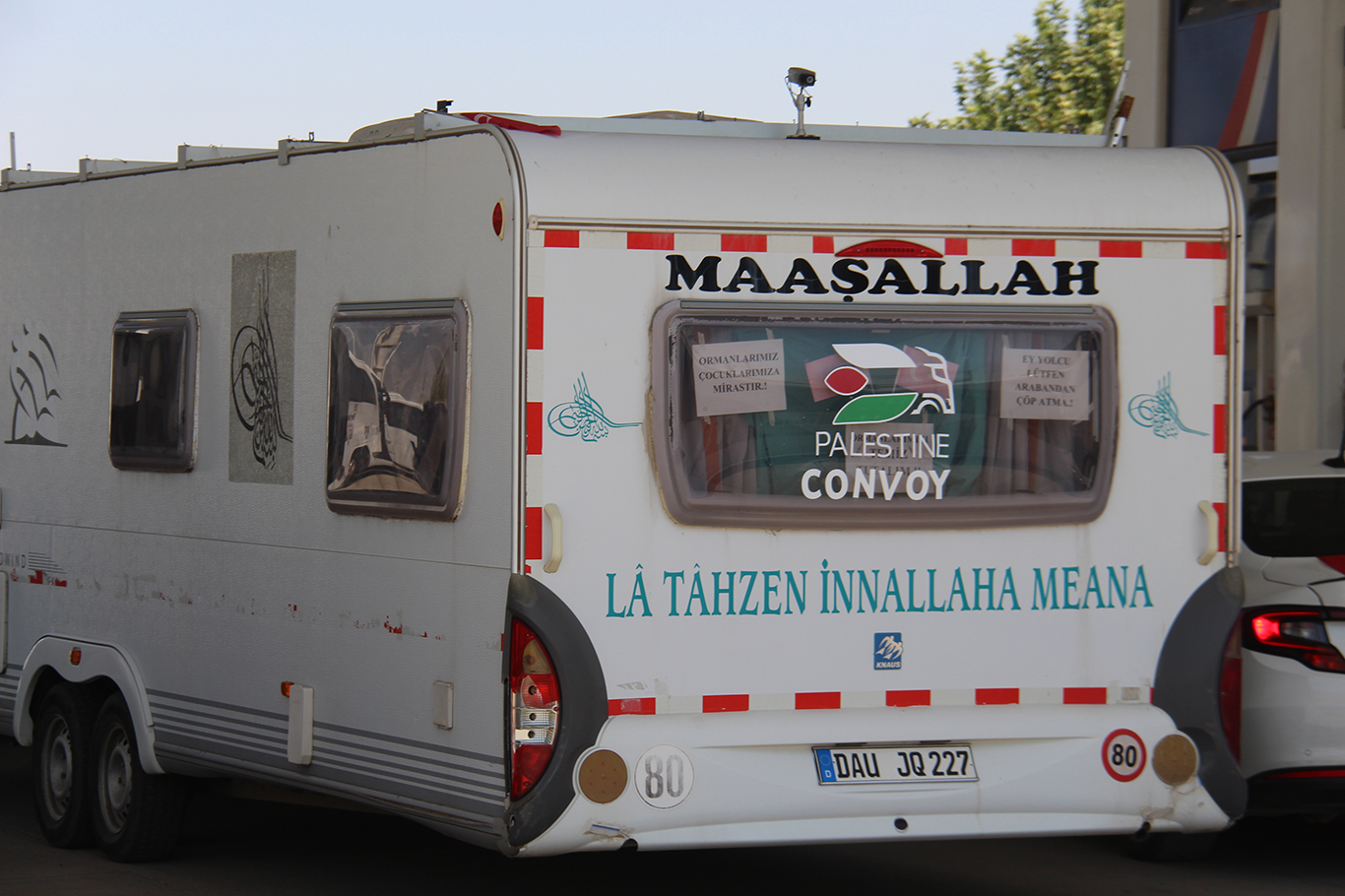 Filistin Konvoyu'na katılan çift: Karavan ve minibüsümüzü Filistinli kardeşlerimize bağışlayacağız