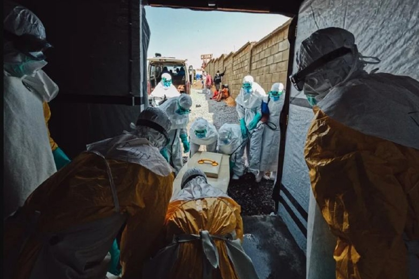 DR Congo's Ebola outbreak death toll tops 2,000