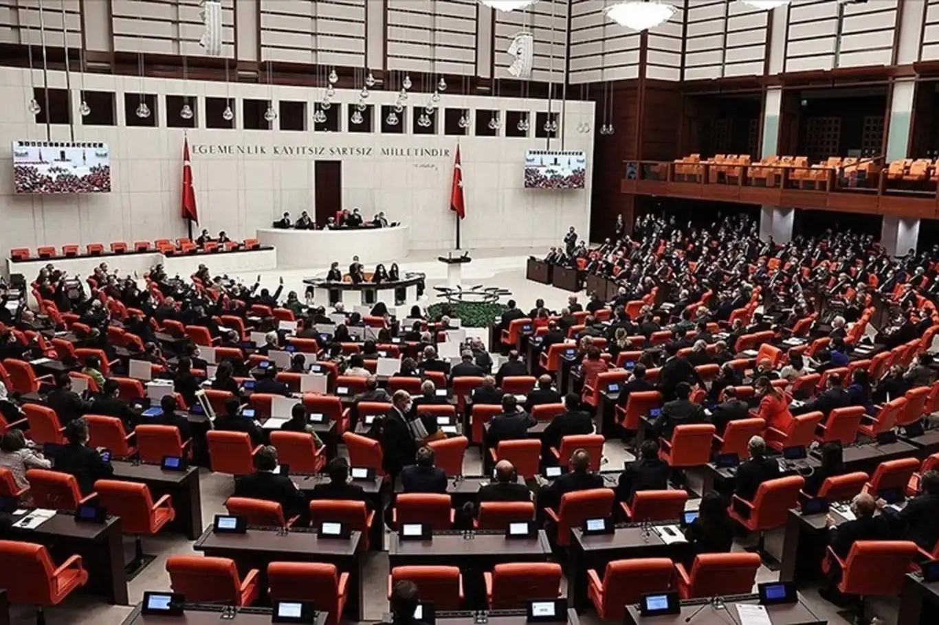 البرلمان التركي يقر قانونًا ضمن مسار "تركيا خالية من الإرهاب"