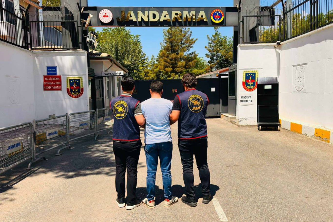 Diyarbakır'da farklı suçlardan aranan 113 kişi yakalandı