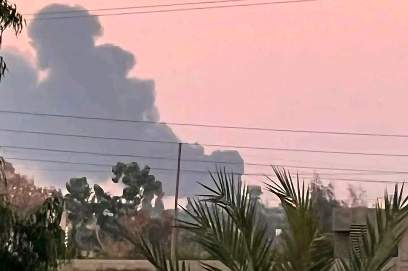 Libya'daki Zaviye enerji  santraline saldırı