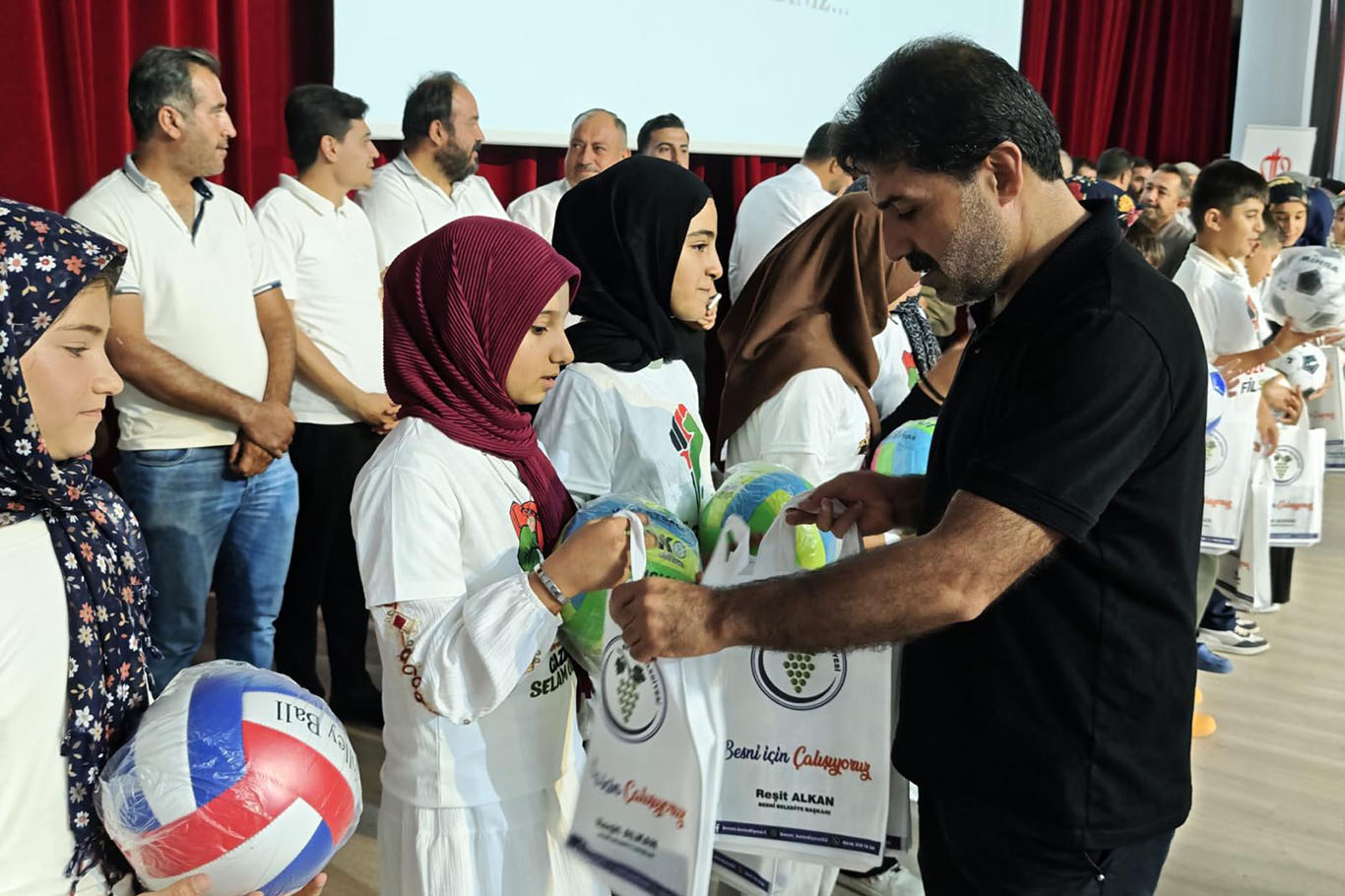 Adıyaman'da yaz Kur'an kursları arasında bilgi yarışması düzenlendi