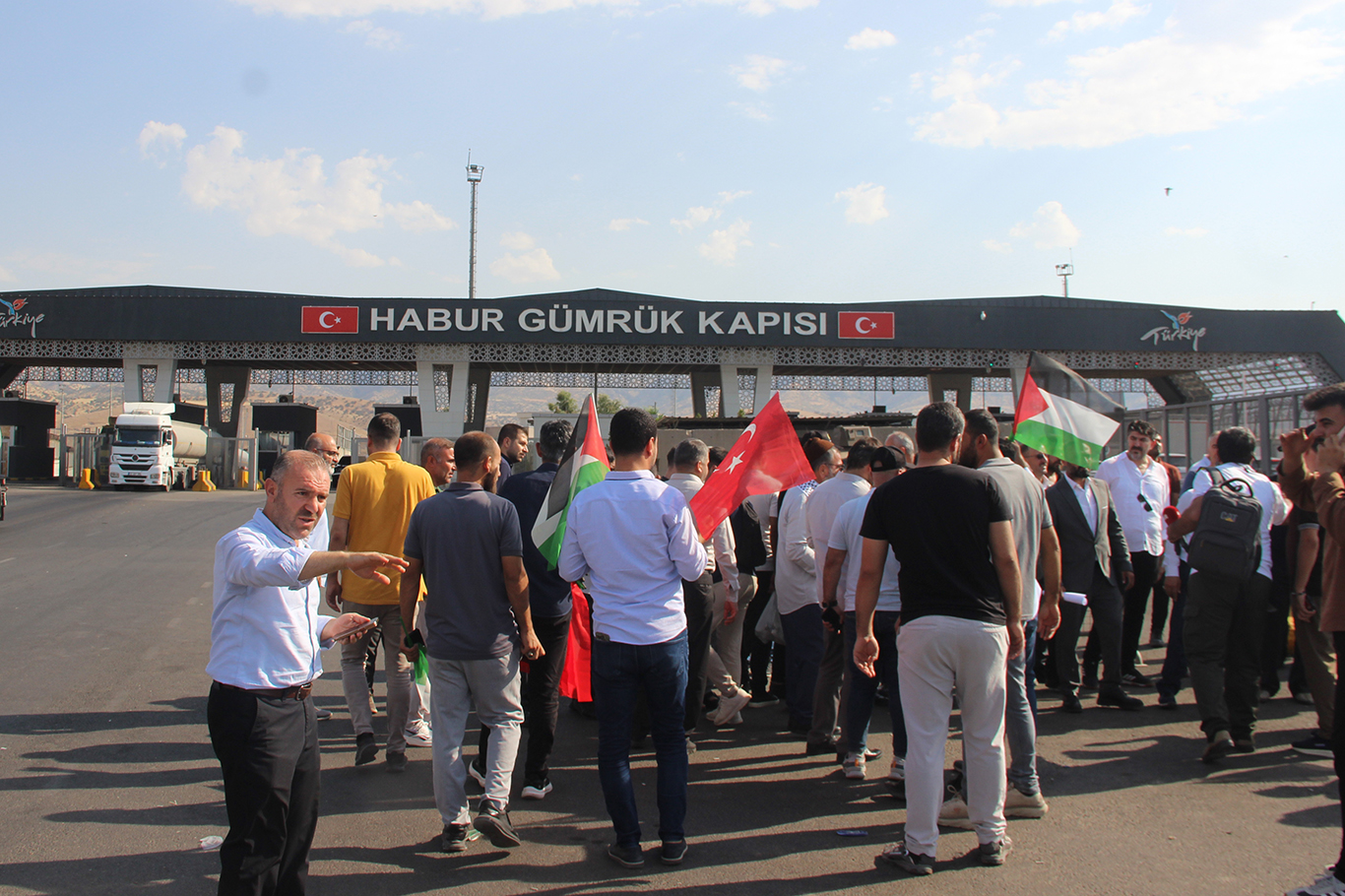 FİLİSTİN KONVOYUNUN ENGELLENMESİNE ŞIRNAK'TAN SERT TEPKİ
