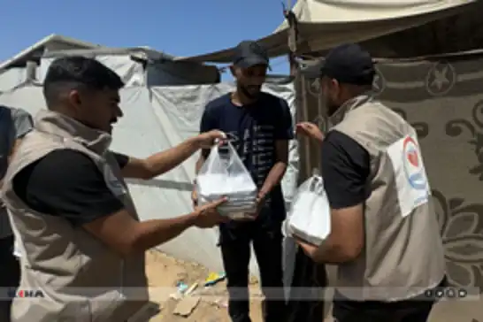 Orphans Foundation delivers daily hot meals to needy families in Gaza