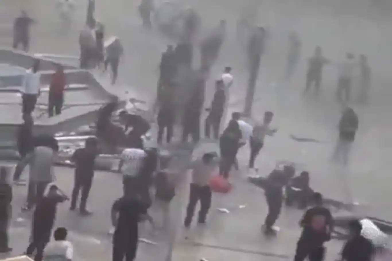 Kahire'de alışveriş merkezinde patlama: 3 ölü, 17 yaralı