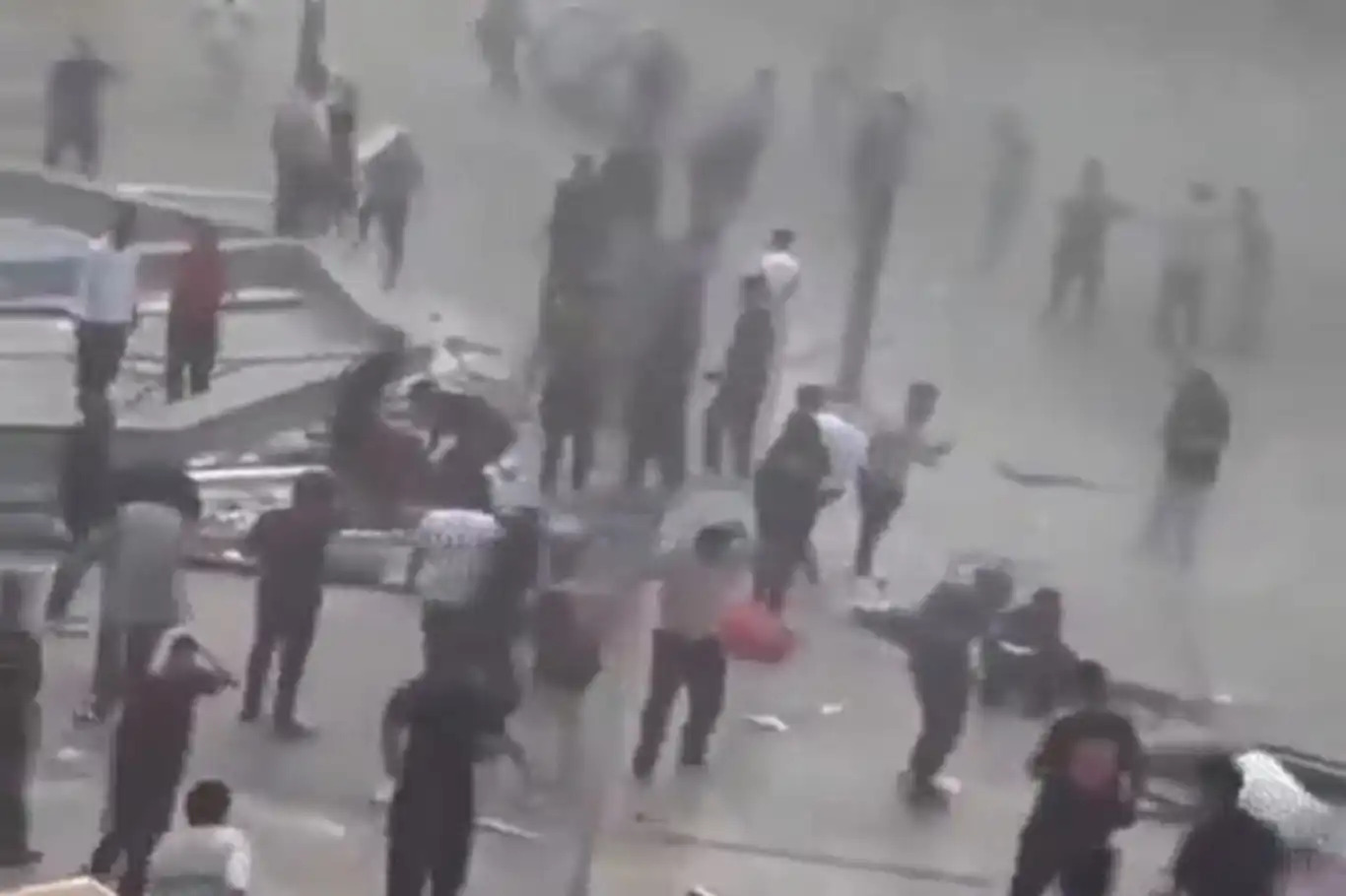Three killed, 17 injured in gas cylinder explosion at Cairo mall