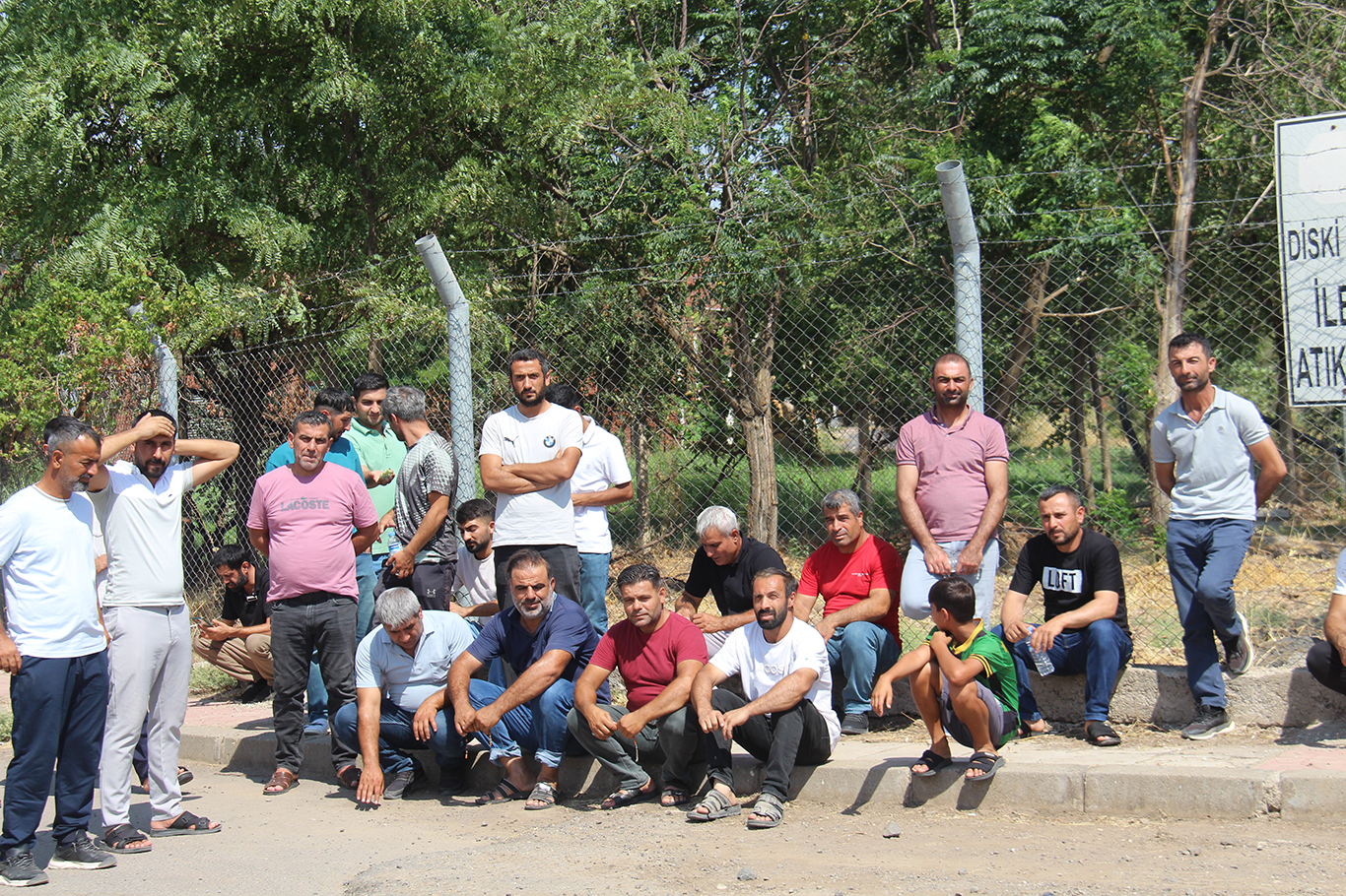 Mahalle sakinleri: Kötü koku hayatımızı yaşanmaz hale getirdi