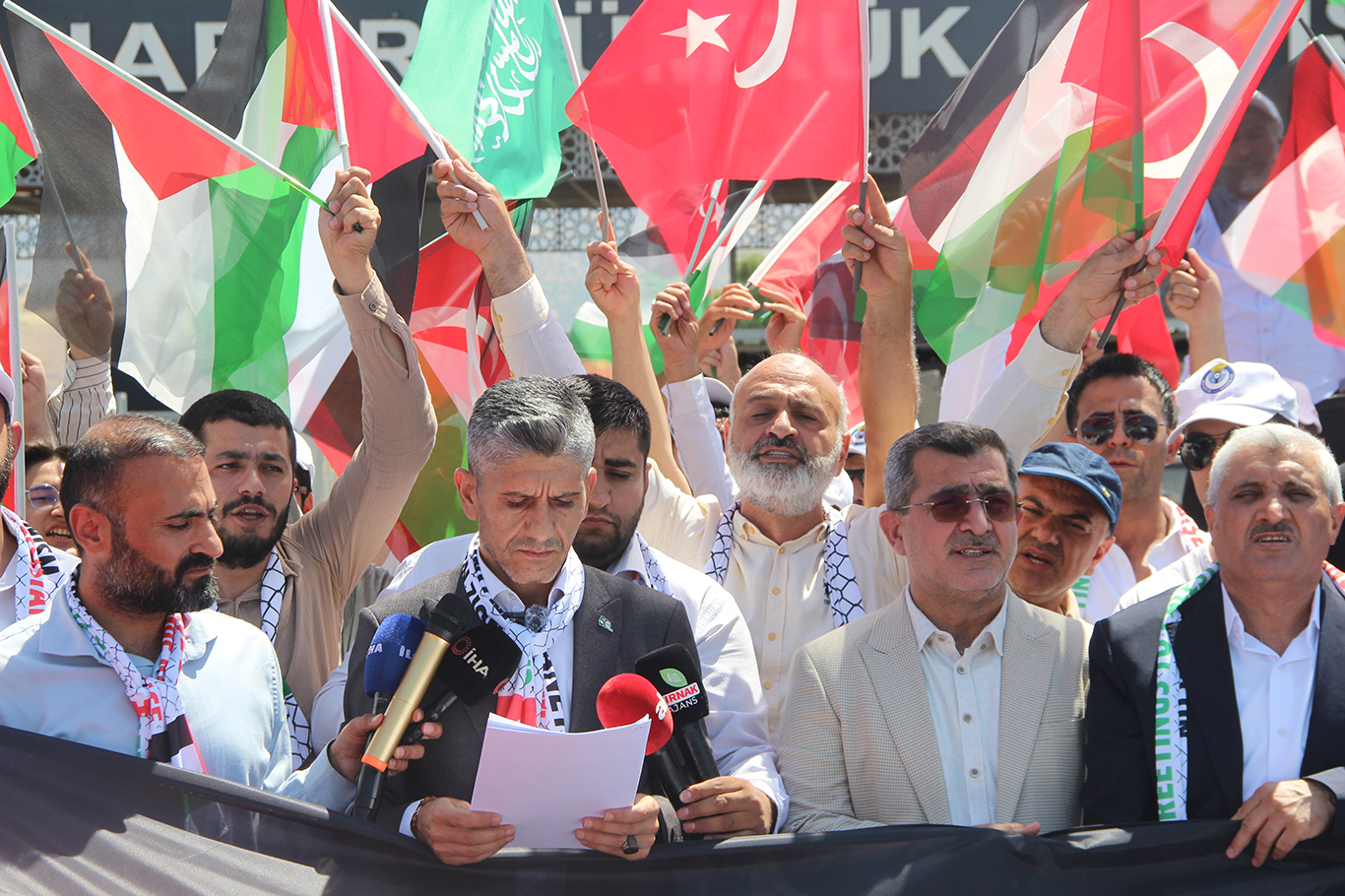 KONVOYUN BEKLETİLMESİ SELAHADDİN EYYUBİ TORUNLARINI RAHATSIZ EDİYOR